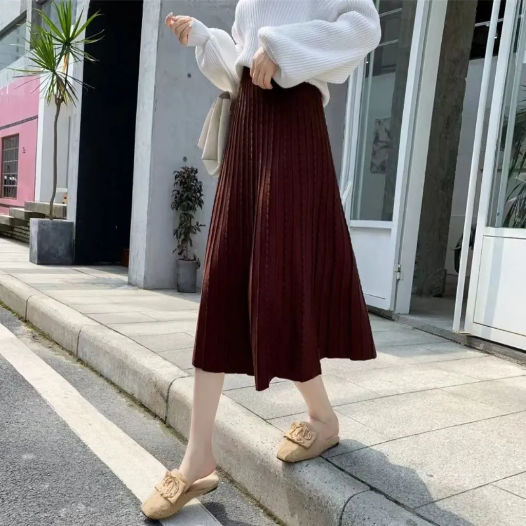 

Women's High Waist Knitted Skirt Mid-Length Pleated A-Line Umbrella Skirt for Autumn Winter Wear with Overcoat Hip Concealing