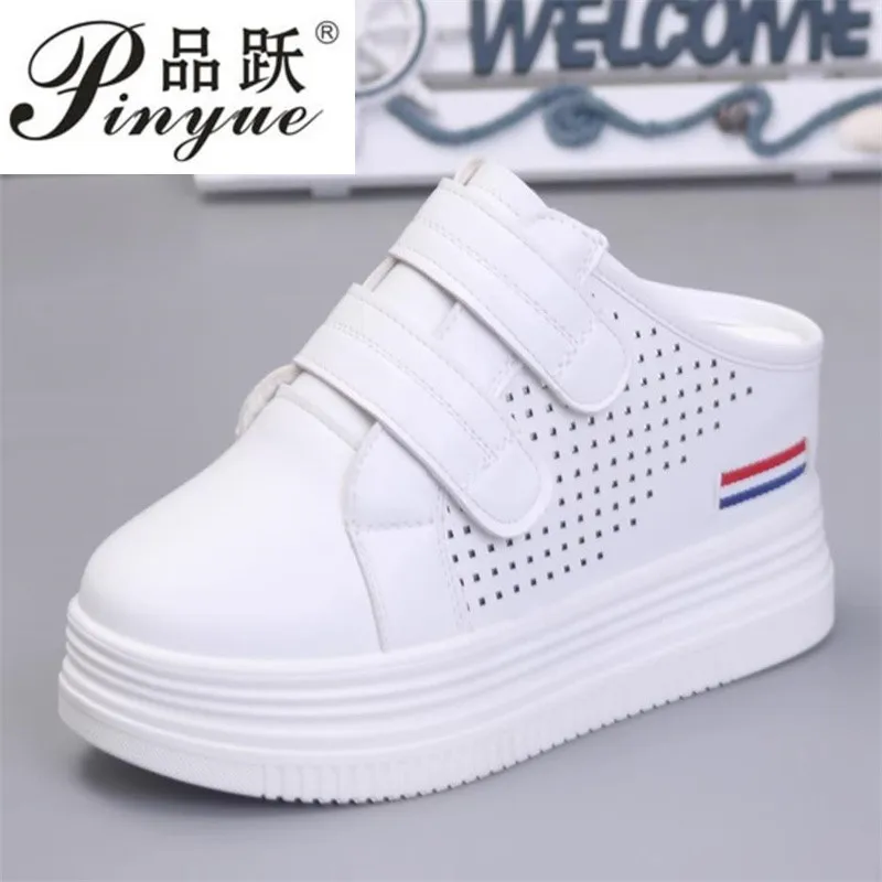 

Летняя белая корейская версия женской вулканизированной обуви на толстой подошве, модные дышащие нескользящие тапочки Baotou с сеткой, размеры 34-40