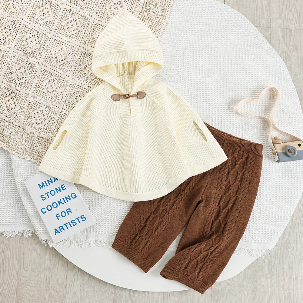 

Корейские детские комплекты свитеров, осень 2025 г., вязаная накидка с капюшоном для девочек, топы + штаны, костюм из 2 предметов для маленьких девочек, детская свободная повседневная одежда