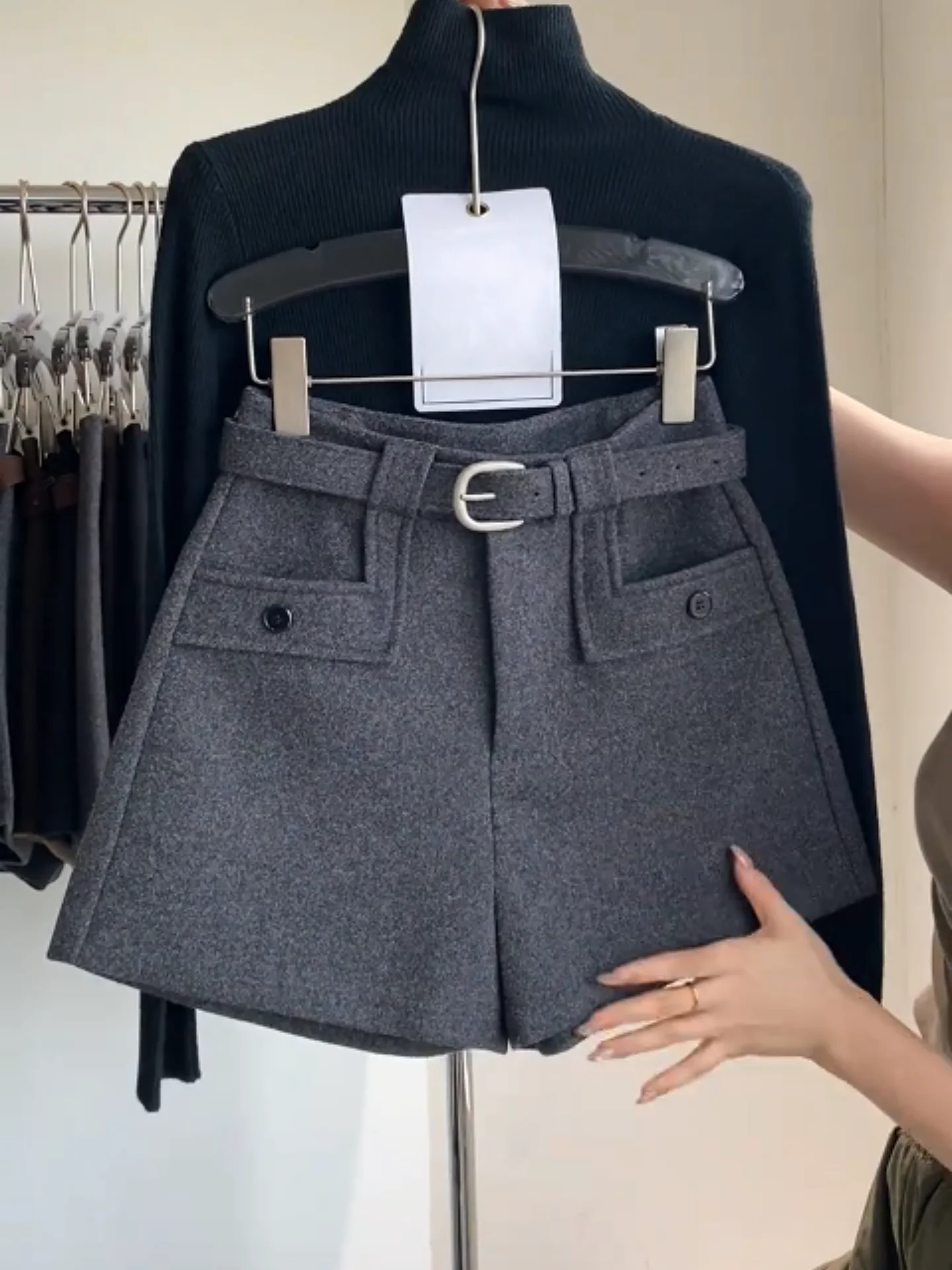 Wide Leg Woolen Shorts Women Winter Thicken Warm Comfortable Boot Pants Vintage Classic Office Lady Oversize Loose Shorts