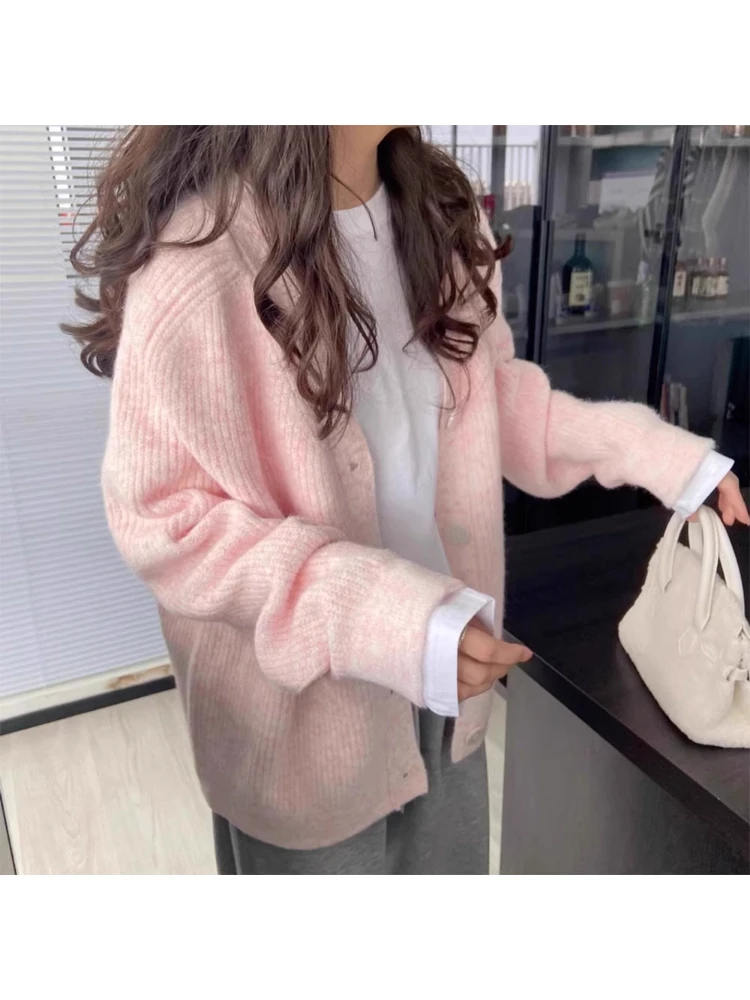 

Розовый вязаный свитер, пальто, женский осенне-зимний свободный вязаный топ с v-образным вырезом, удобный повседневный топ