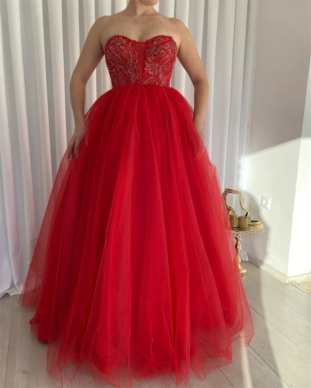 

Индивидуальные вечерние платья высокого качества из красного тюля, темпераментное платье без бретелек без рукавов для выпускного вечера, роскошное платье Vestido De Festa