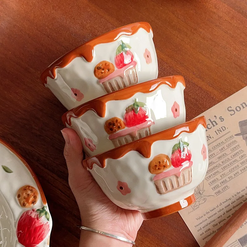 

Милая клубничная посуда для мороженого, бытовая миска для риса, миска для супа, лапши, рельефная миска, тарелка с мультяшной закуской, тарелка для макарон