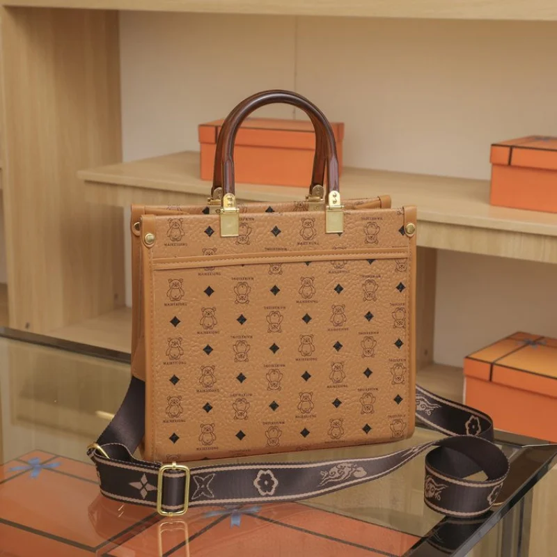 

Chic Women's Messenger Bag Leather Crossbody Shoulder Handbag Luxury Brand Tote Ladies Purse Fashionable