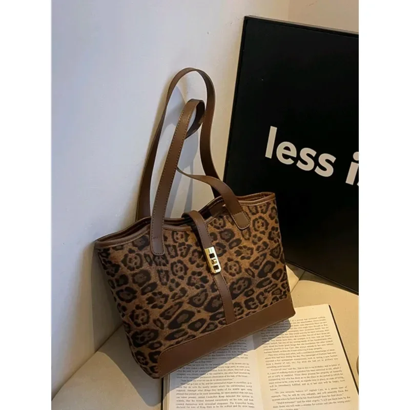 

2025 Vintage Animal Print Tote Bag - Women's Large Capacity Shoulder/Sling Hobo Bag for Work Office Commute, Fashion Versatile