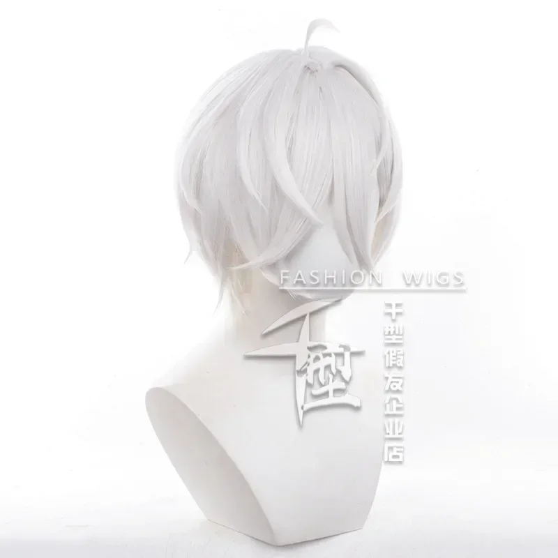 أنيمي ES ناتسو كنا شعر مستعار تأثيري قصيرة 32 سنتيمتر أبيض رمادي شعر مستعار تأثيري مقاومة للحرارة الشعر هالوين شعر مستعار للحفلات + غطاء شعر مستعار مجاني