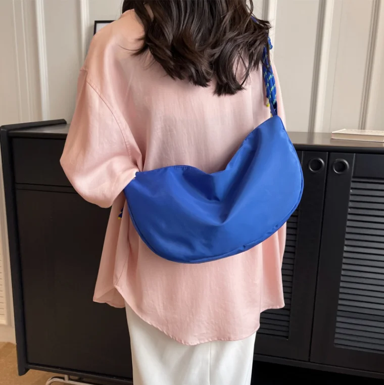 New Nylon Cloth Shoulder Bags Vintage Solid Color Hobos Bag Casual Large Capacity Diagonal bag Fashion Versatile Women Handbags