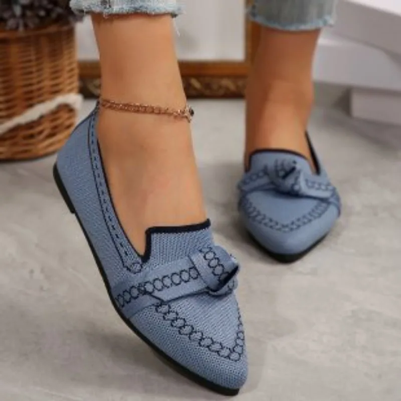 New Women's Knitted Slip on Flats Breathable Comfortable Solid Color Walking Shoes Casual Pointed Toe Walking Sneakers Loafers