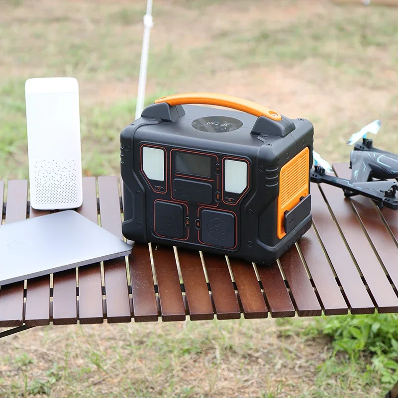 Outdoor solar panel charging 100 watts maximum AC output 600 watts affordable portable power station with South African UK plug