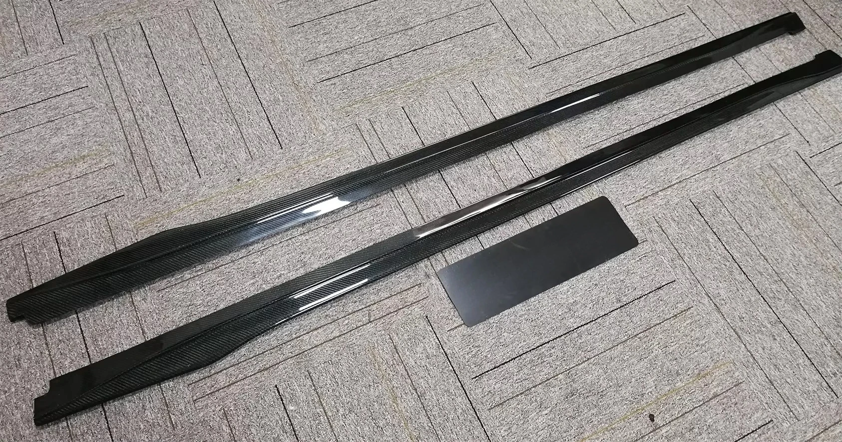 

Carbon Fiber Auto Parts Universal Style Side Skirt for F30 F32 F36