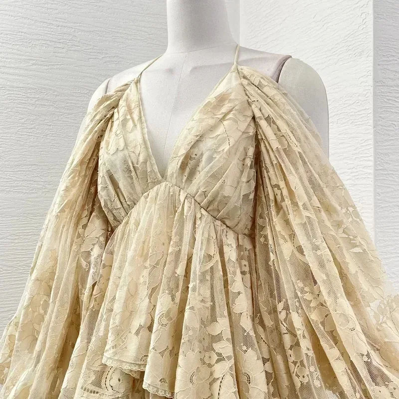 Robe dos nu plissée à ourlet irrégulier pour femmes, en dentelle Beige, Patchwork, épaules découpées, nouvelle collection 2025