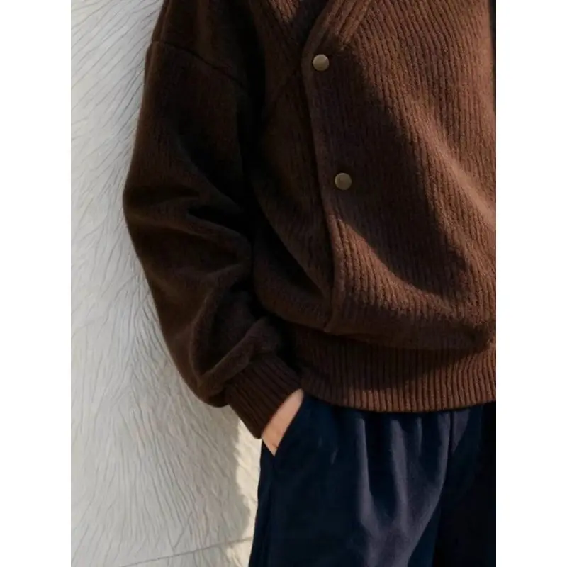 Vintage élégant marron pull pull col montant irrégularité bouton haut en tricot haut de gamme dame-chique tenues d'hiver bureau dame