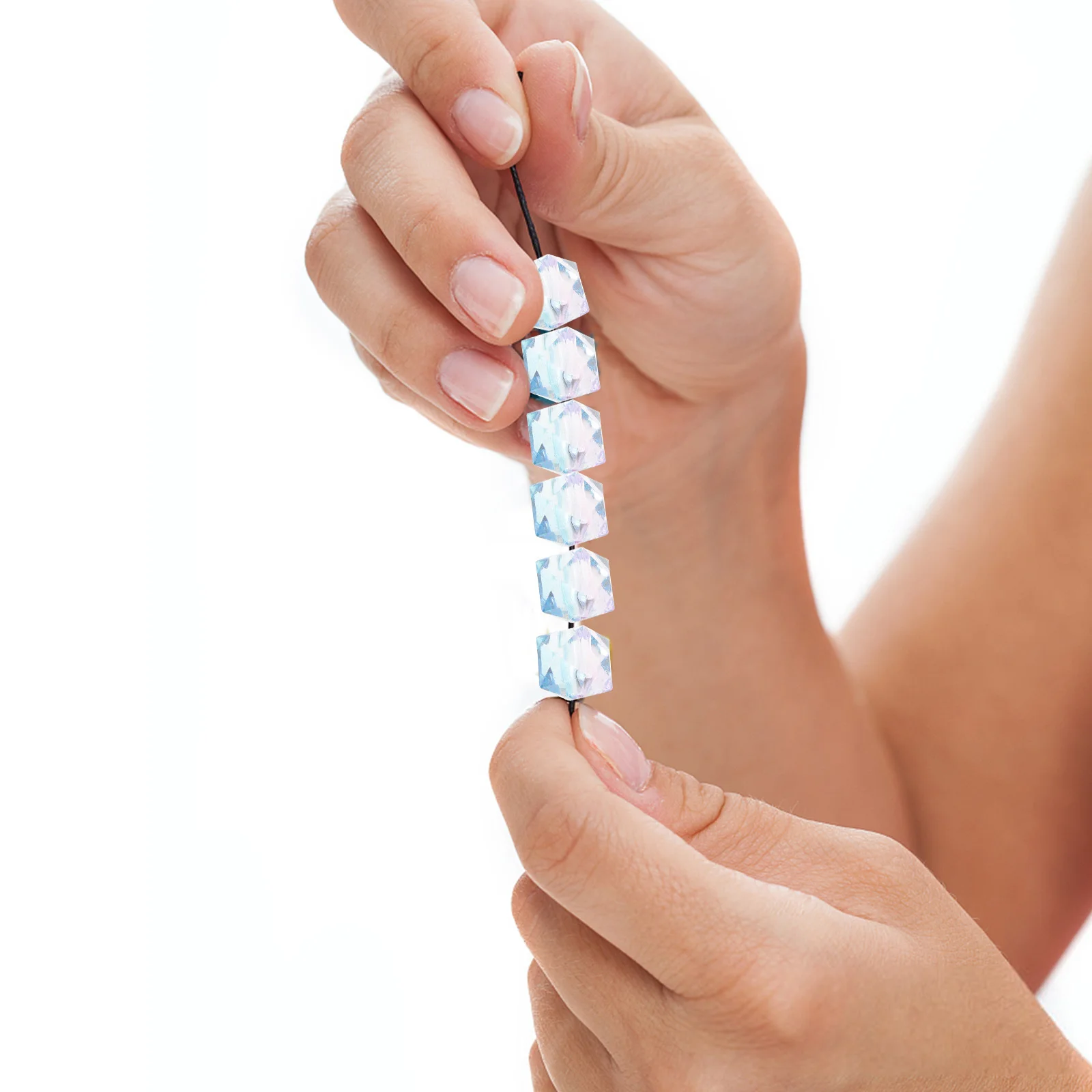 200 szt. Dwukolorowe koraliki akrylowe malowane natryskowo, geometryczne kształty, koraliki dystansowe do samodzielnego tworzenia biżuterii, do naszyjników, bransoletek, akcesoriów do włosów.