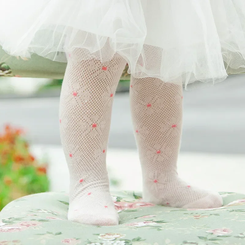 Collants d'été pour bébés filles, bas à fleurs de princesse mignons pour enfants en bas âge, une pièce en maille de coton, vêtements