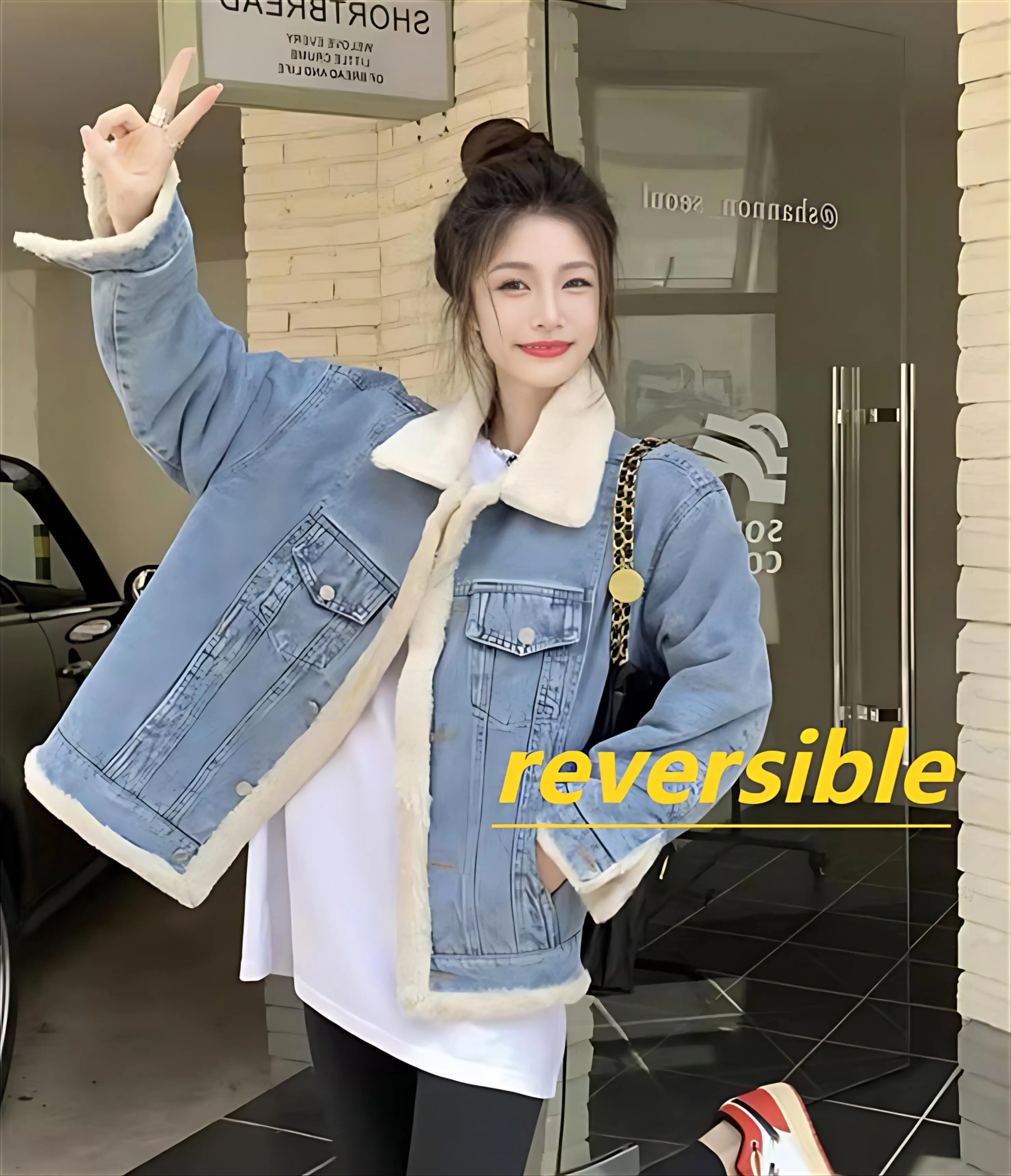 

Джинсовое пальто с мехом и капюшоном. Плюшевое женское осеннее укороченное пальто на кнопках в британском стиле. Местская социальная сборка. Пояса на меховой подкладке. Повседневная.