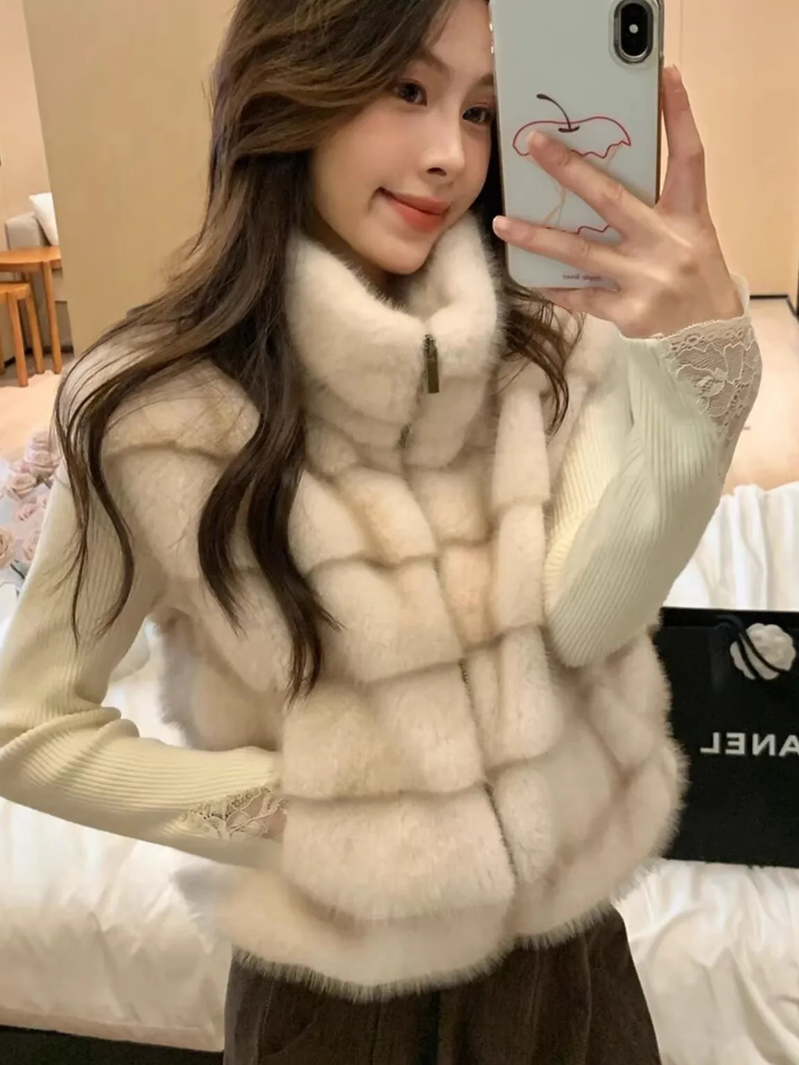 

Eco-Friendly Luxury Women's Mink Fur Vest Svel Stand Collar Winter New Sle Faionable Warmth Zipper Closure Coat