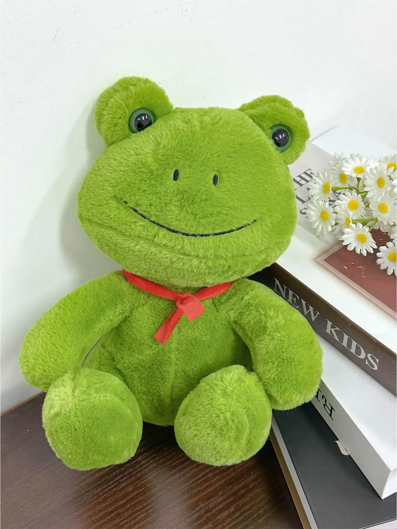 

1PC 35cm/13.78inch Creative Green Frog Plush Toy, Soft Stuffed Animal with Red Ribbon, Cute Frog Doll, Ideal Christmas Birthday