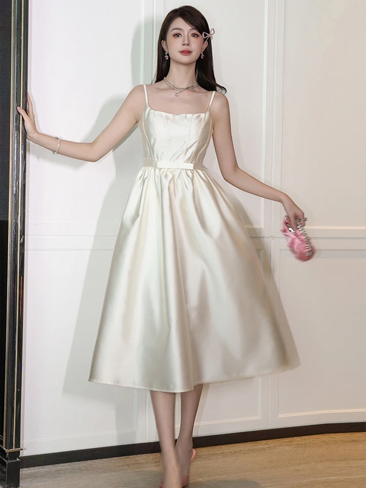 Frauen Französisch Stil Party Kleid für Frau Nette Strap Backless Swing Ballkleid Weibliche Club Robe Elegante Falten Vestidos