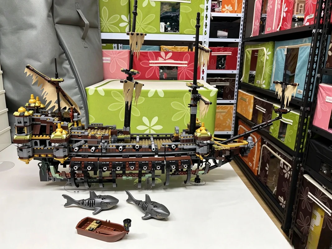 Mary Pirate Ship Model Building Blocks, Home Decor Ornament, Holiday Collectible Gift