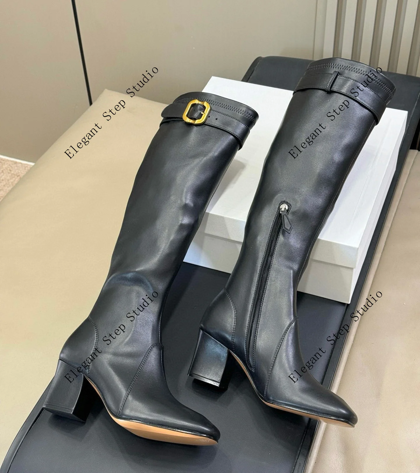 Zapatos de Mujer Botas de Piel Nappa Hebilla Runway Negro