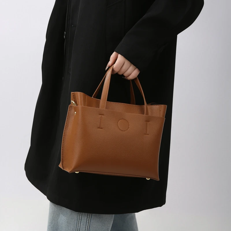 

Design Brand Soft Leather Shoulder Bag For Women Large Tote Bag Female Solid Color Purse Simple Crossbody Handbag Commuting Sac
