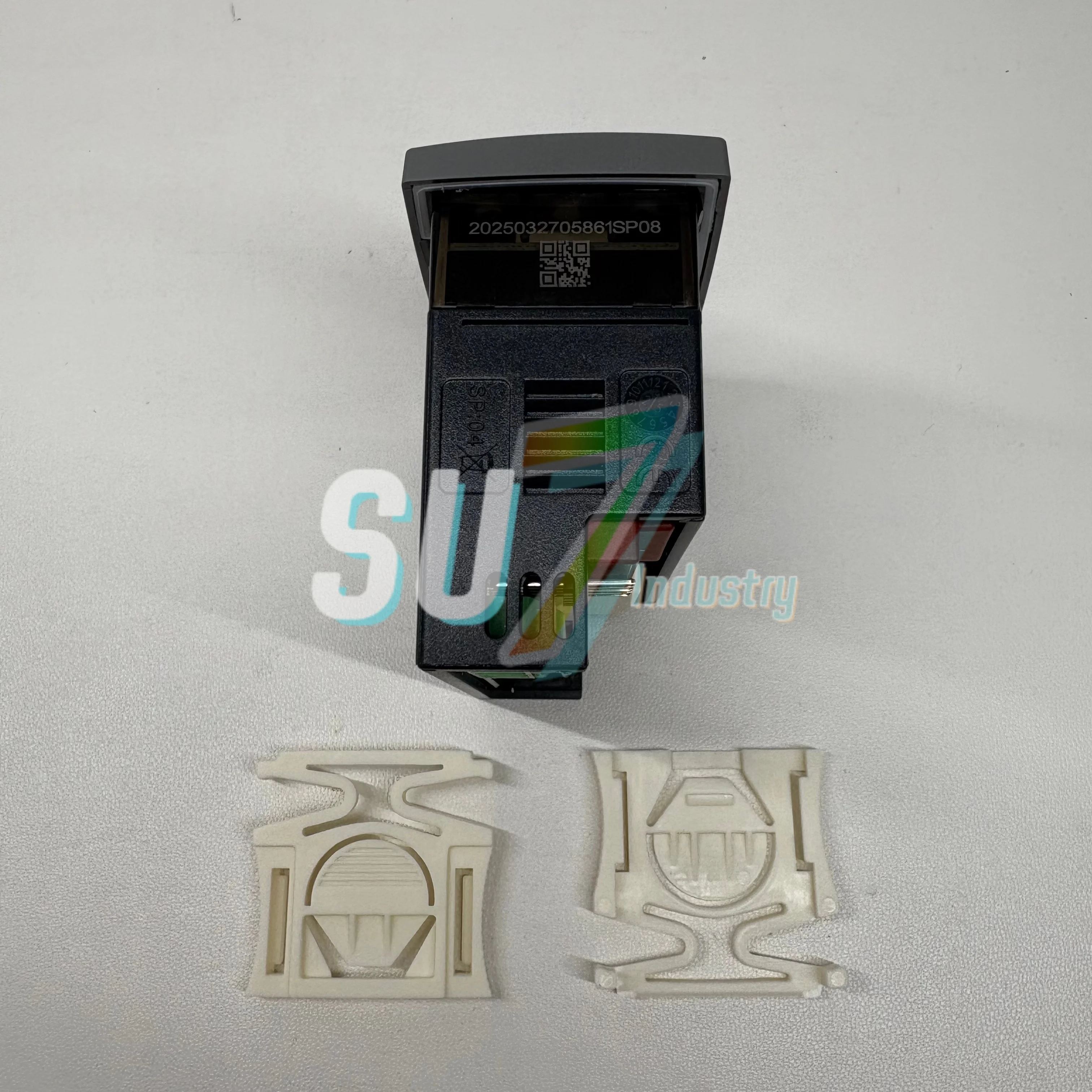 New Original XR03CX-4N0F1 Temperature Controller