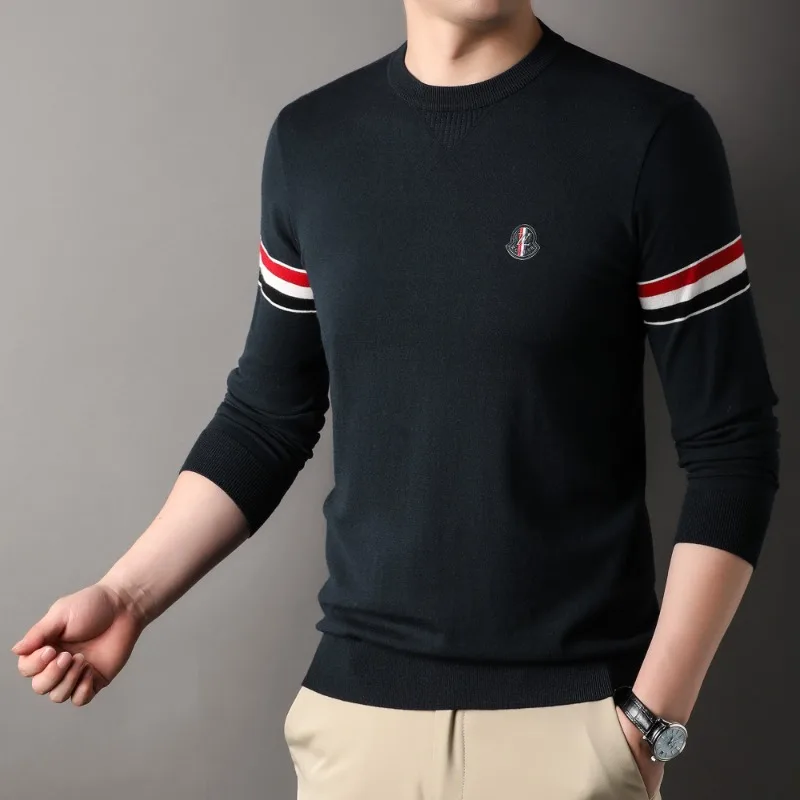 2024 Autumn and Winter New Men\'s Fashionable Round Neck Base Sweater Classic Casual Striped Fashionable Men\'s Pullover Sweater