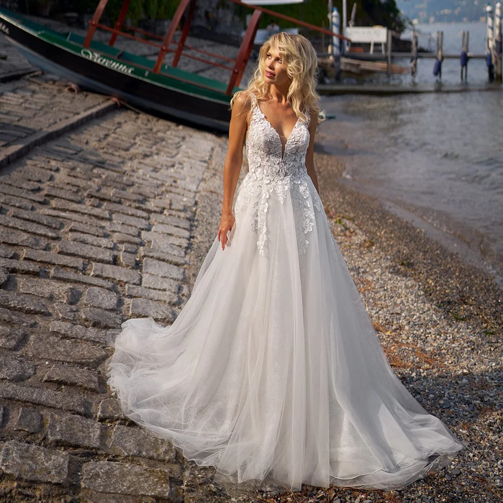 Customized Ivory Wedding Dress A Line Tulle Lace Appliques Deep V Neck Backless Bridal Dress Women's Boho Bride Dresses