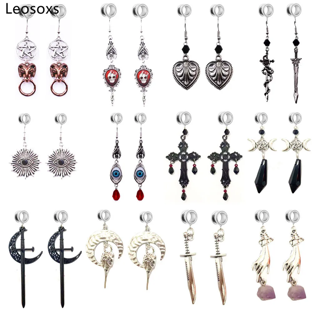 Leosoxs 1 Pair Stianless Steel Moon Bat Ear Tunnel Plugs and Gauges Flesh Dangle Piercing Expander Plug Earrings 6-30mm