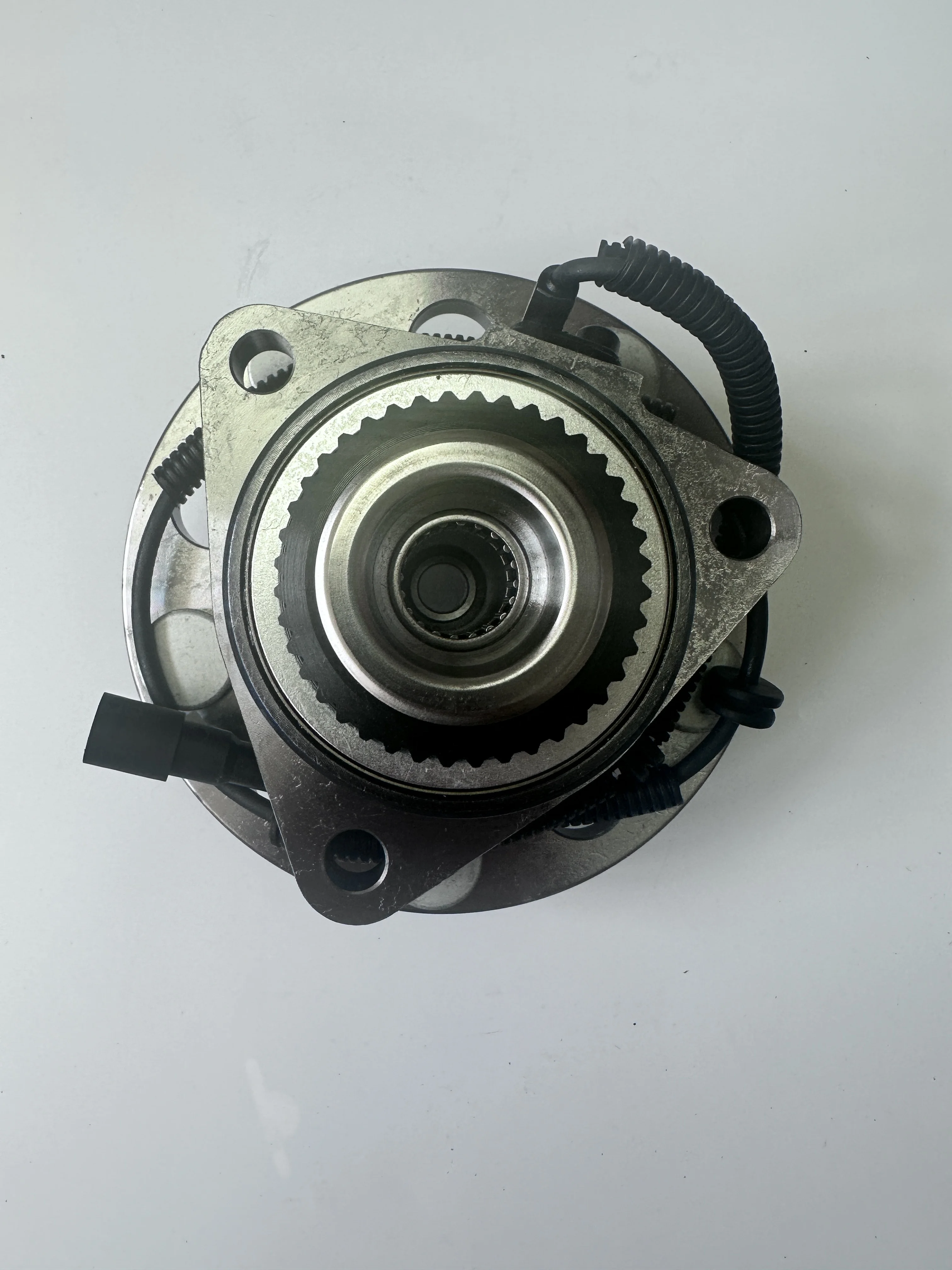 SSANGYONG Front Wheel Bearing Hub Assembly 4142009403 Front Wheel Hub Bearing  For Ssangyong Korando Rodius Actyon Rexton KYRON