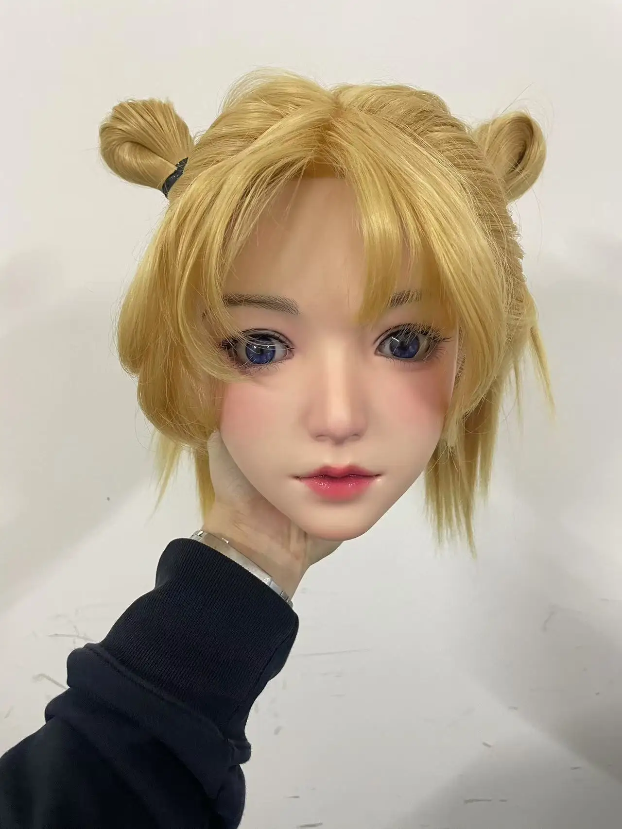 

Silicone model head, hand-transplanted hair, realistic skin touch, m16 screw interface, can open the mouth