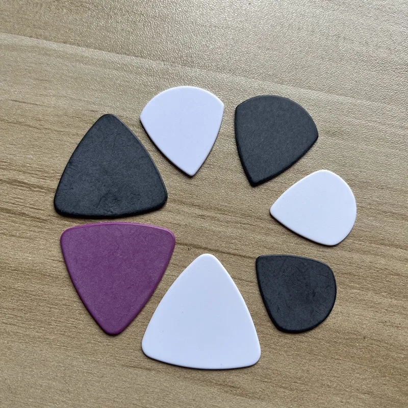 

100Pcs,Top Quality ,Delrin Guitar Picks, No Logo, JAZZ III, JAZZ XL, Triangle, Sharper tip shape matt Guitar picks