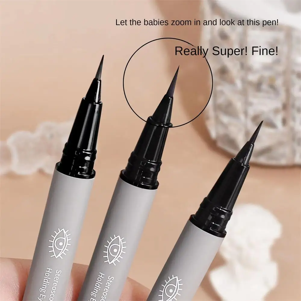 Dauerhafte Farbe. Wasserdichter Eyeliner ultra feiner Anti-Blooming Eyeliner wasserdichter und schweiß fester flüssiger Eyeliner für wilde Augenbrauen