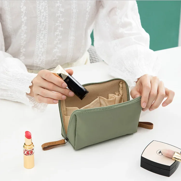 Portable Mini Storage Bag for Travel and Daily Use, Korean Style Cosmetic Bag in Cation Material