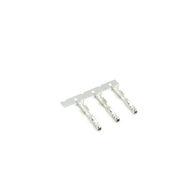 

100 шт./лот 8240-0748 8240 инвентарь новых оригинальных автомобильных разъемов на складе