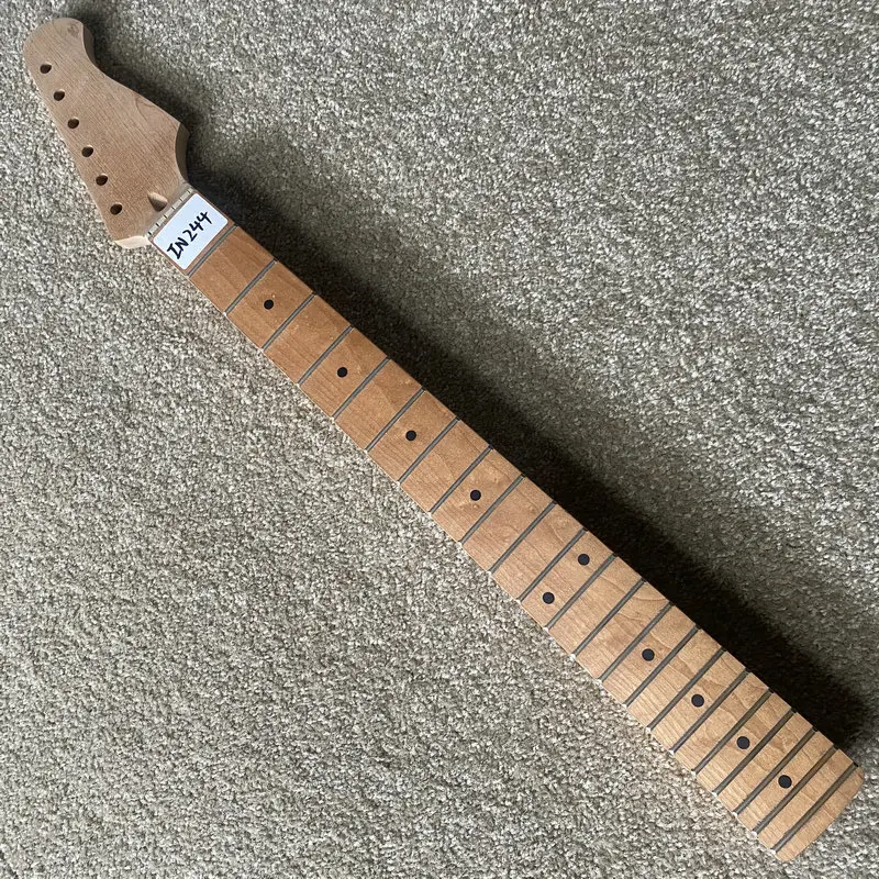 

IN244 Custom Order Tremolo Model ST Guitar Neck Semi Finishing Version Natural Maple 22 Frets DIY Replace USE