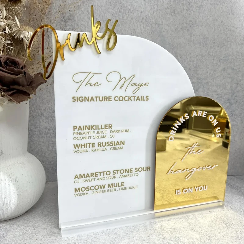 Menú de barra personalizado con recorte 3D. Letrero de cócteles de firma de boda, espejo dorado con acrílico blanco, decoración de mesa de boda