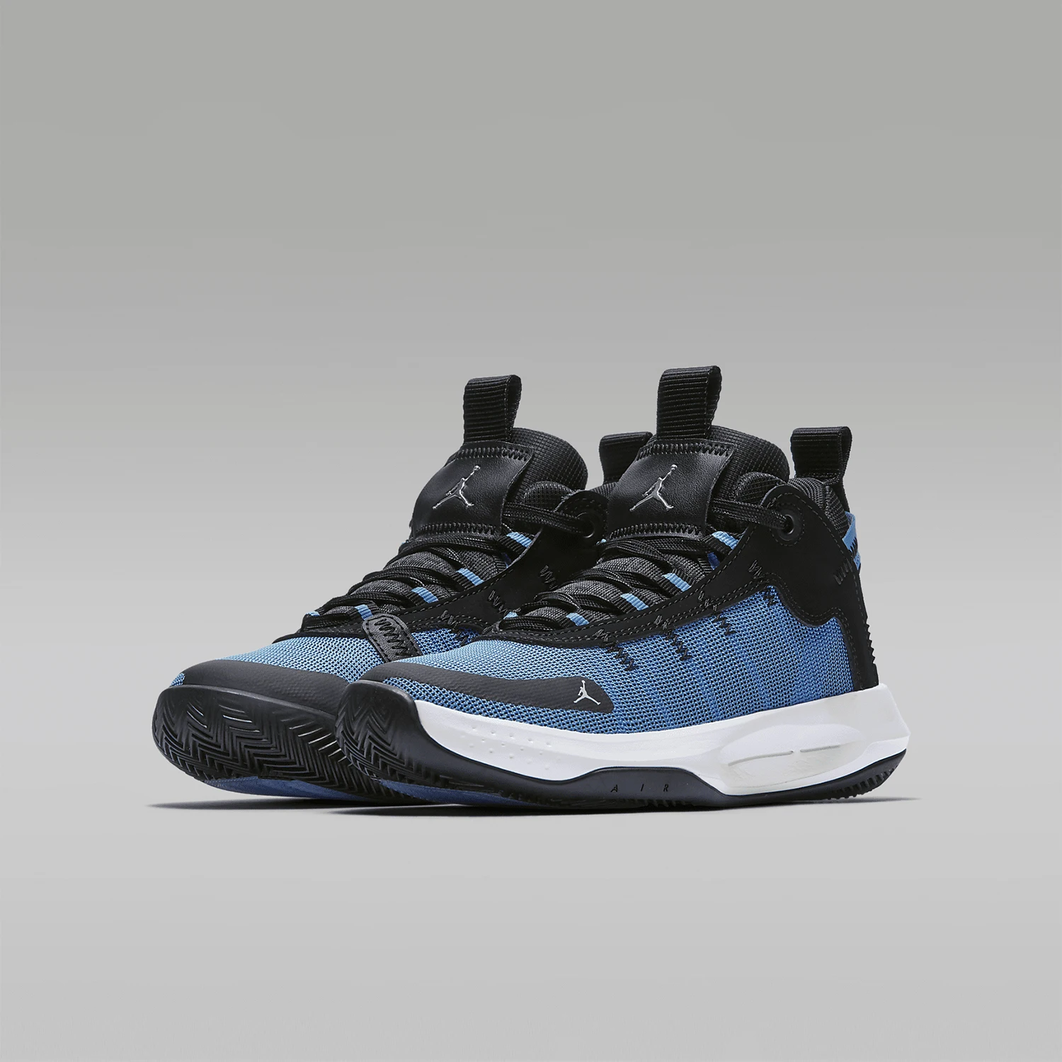 

Nike Authentic JORDAN GS Girls' Big Kid Shock-Absorbing Basketball Shoes BQ3451-400