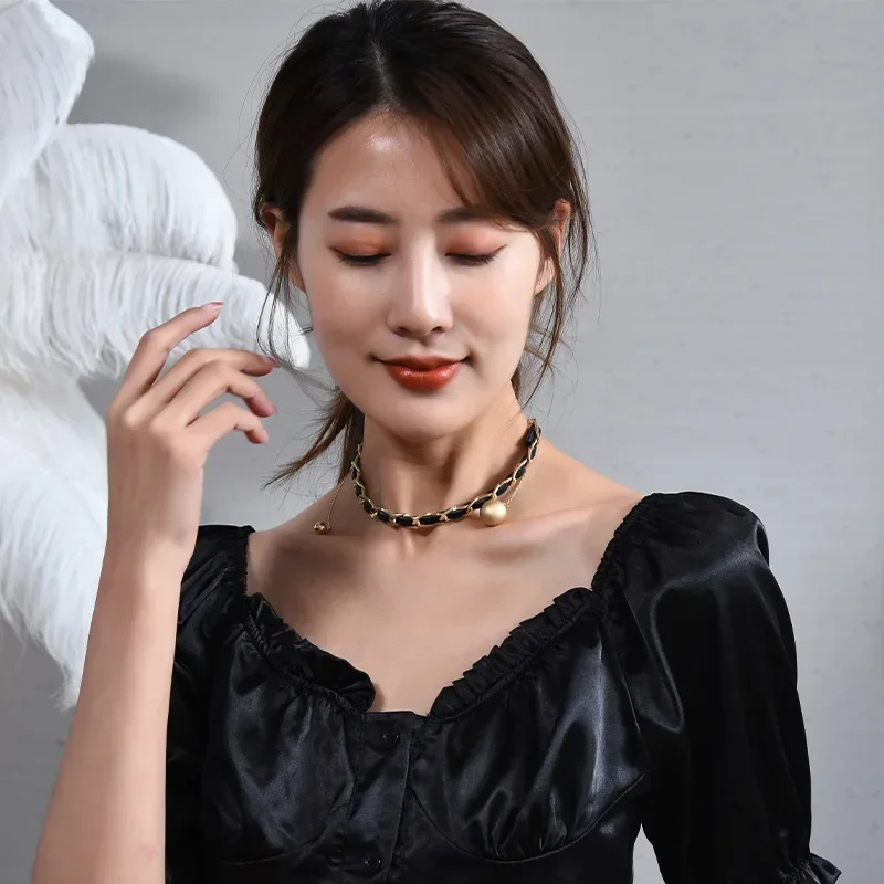 Retro black hand-woven chain short necklace, romantic belt, women's collarbone chain