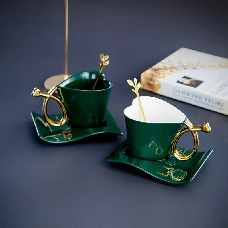 European-style household luxury coffee mug with ear-hanging love ceramic cup high-end cup set high-value teacup