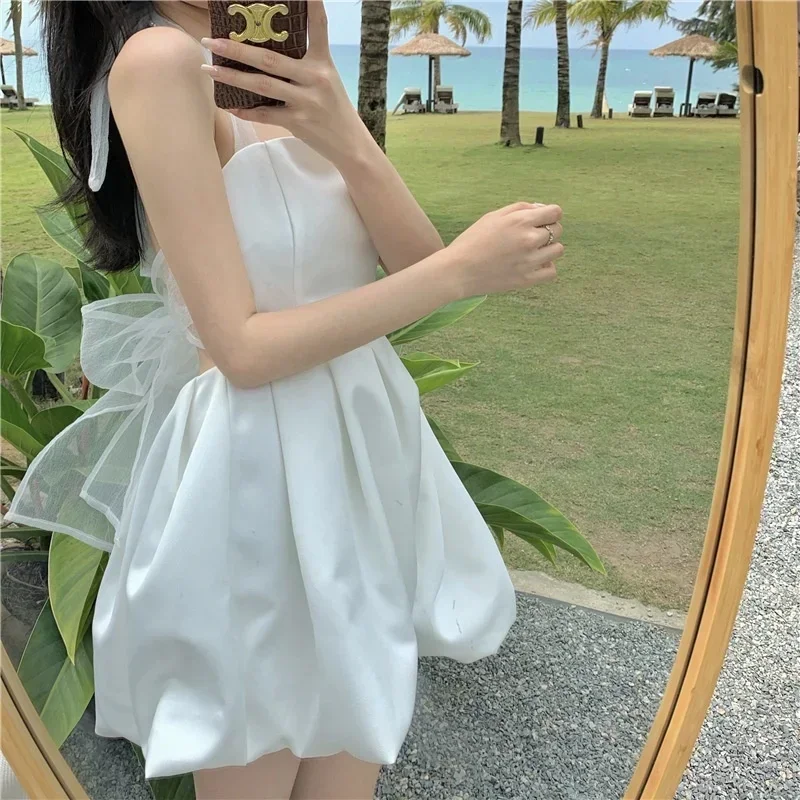 

White Short Skirt with Backless Suspender for Beach, Sexy Ball Gown for Summer Holiday and Seaside, Slim Puffy Skirt for Beach