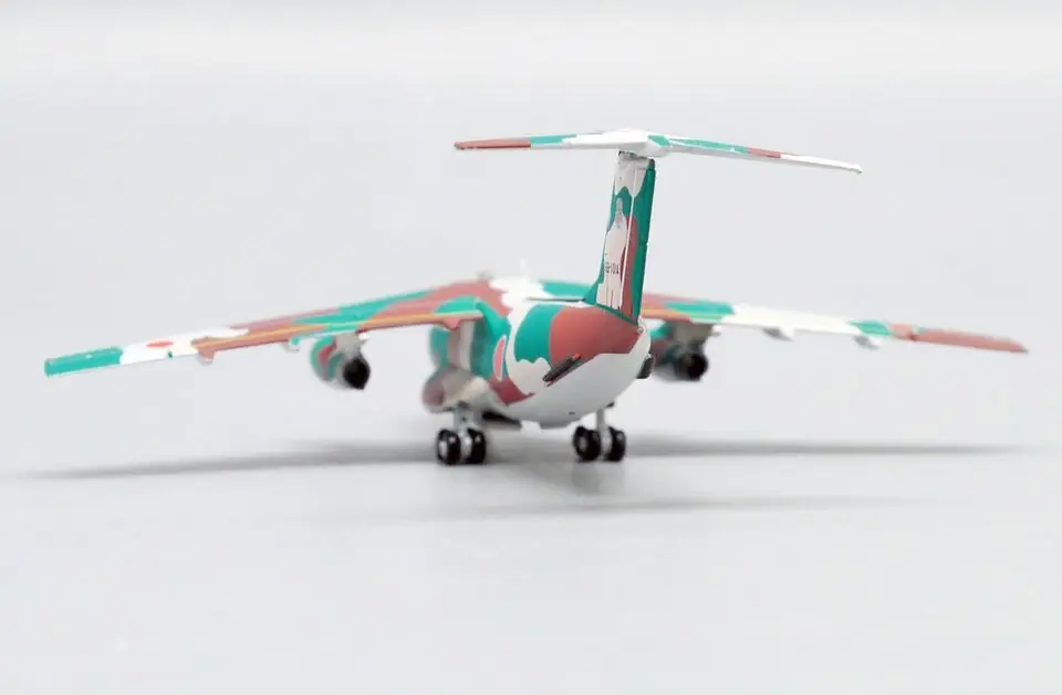 1/400 LHM4003 Japanese C-1 transport aircraft model Alloy finished product collection model