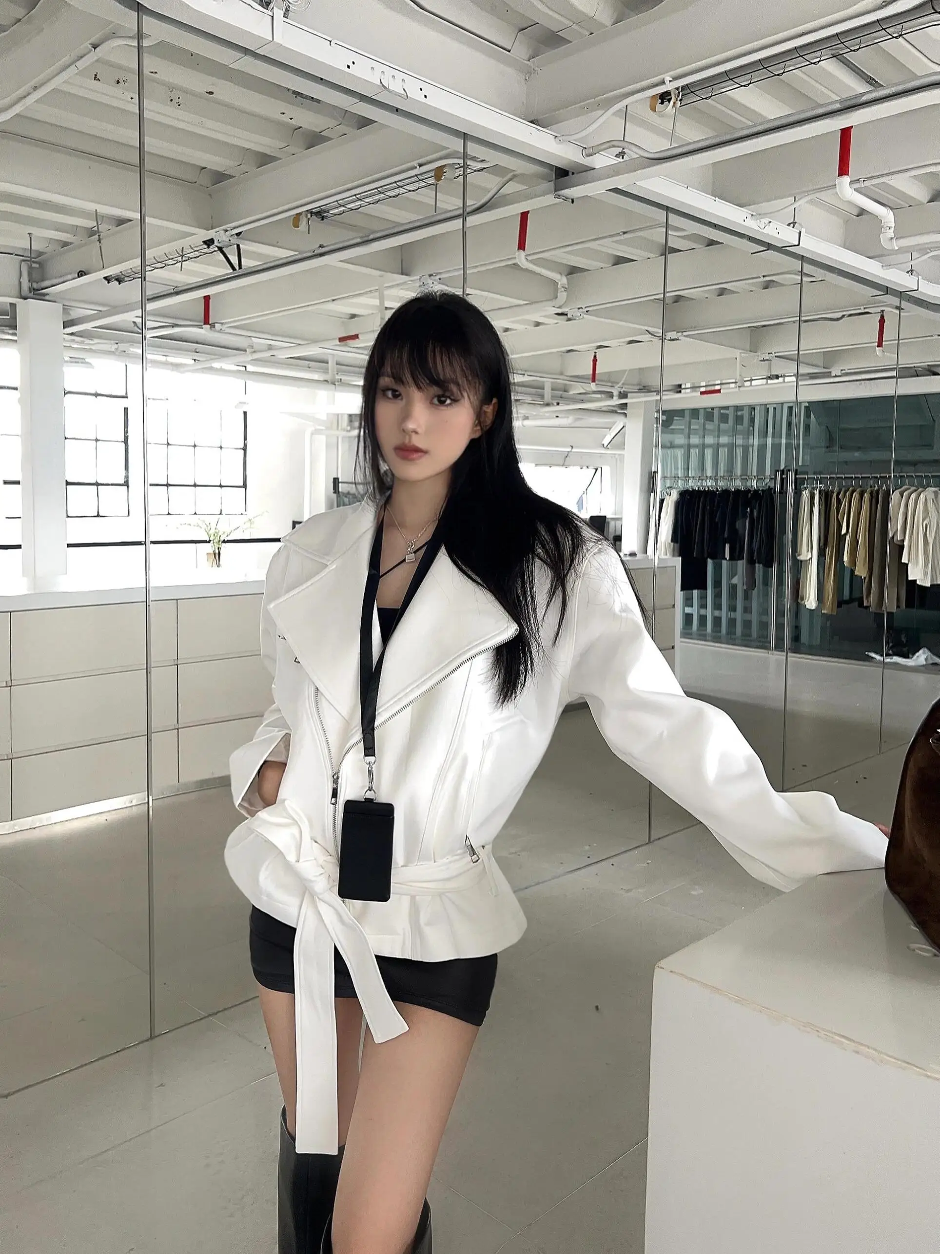 

Retro American Short Denim Jacket Women's Spring Autumn Loose Motorcycle Style Top with Stand Collar And Long Sleeves