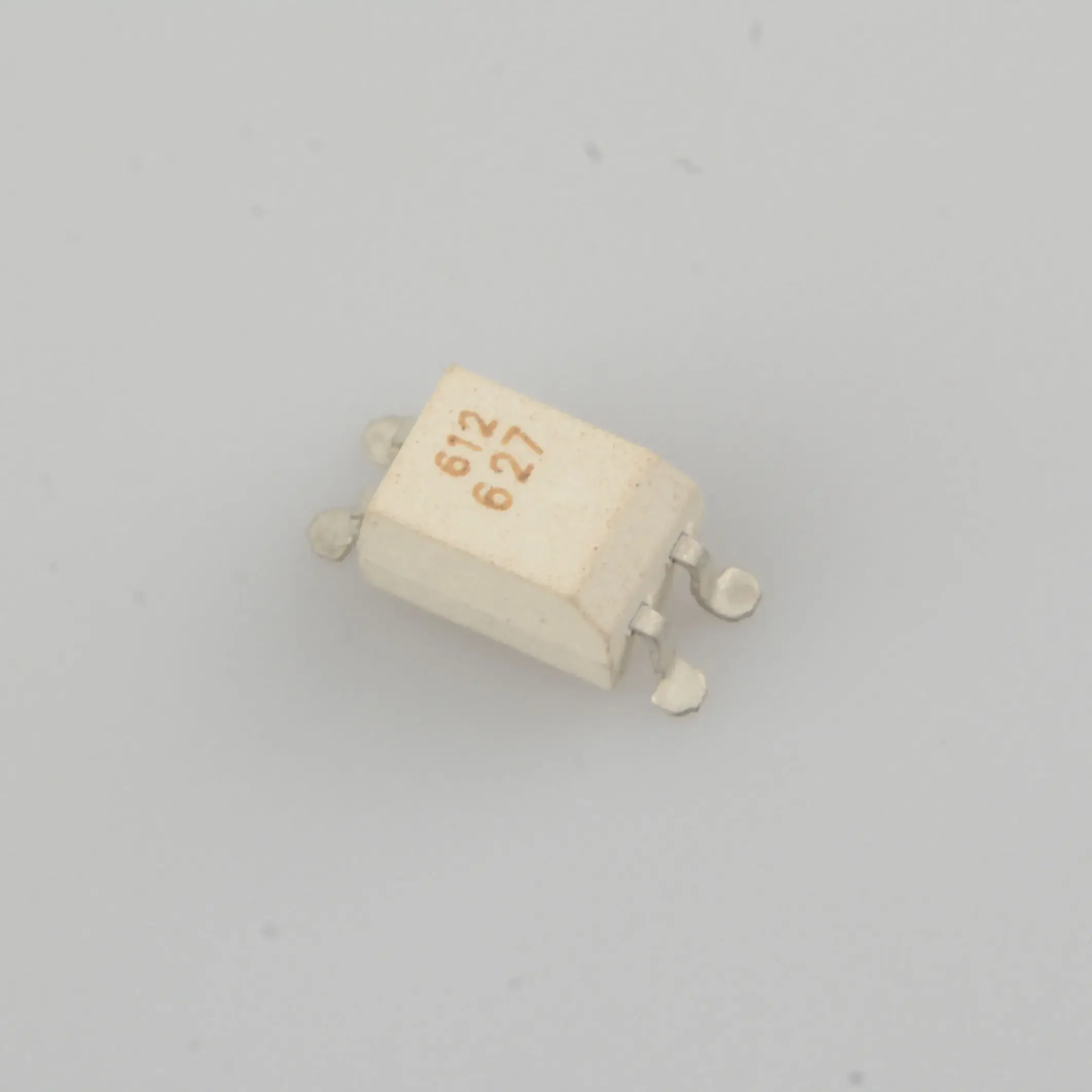 10pcs TLP627 P627 Optocoupler Isolator, Optocoupler TLP627-1GB SMD SOP-4