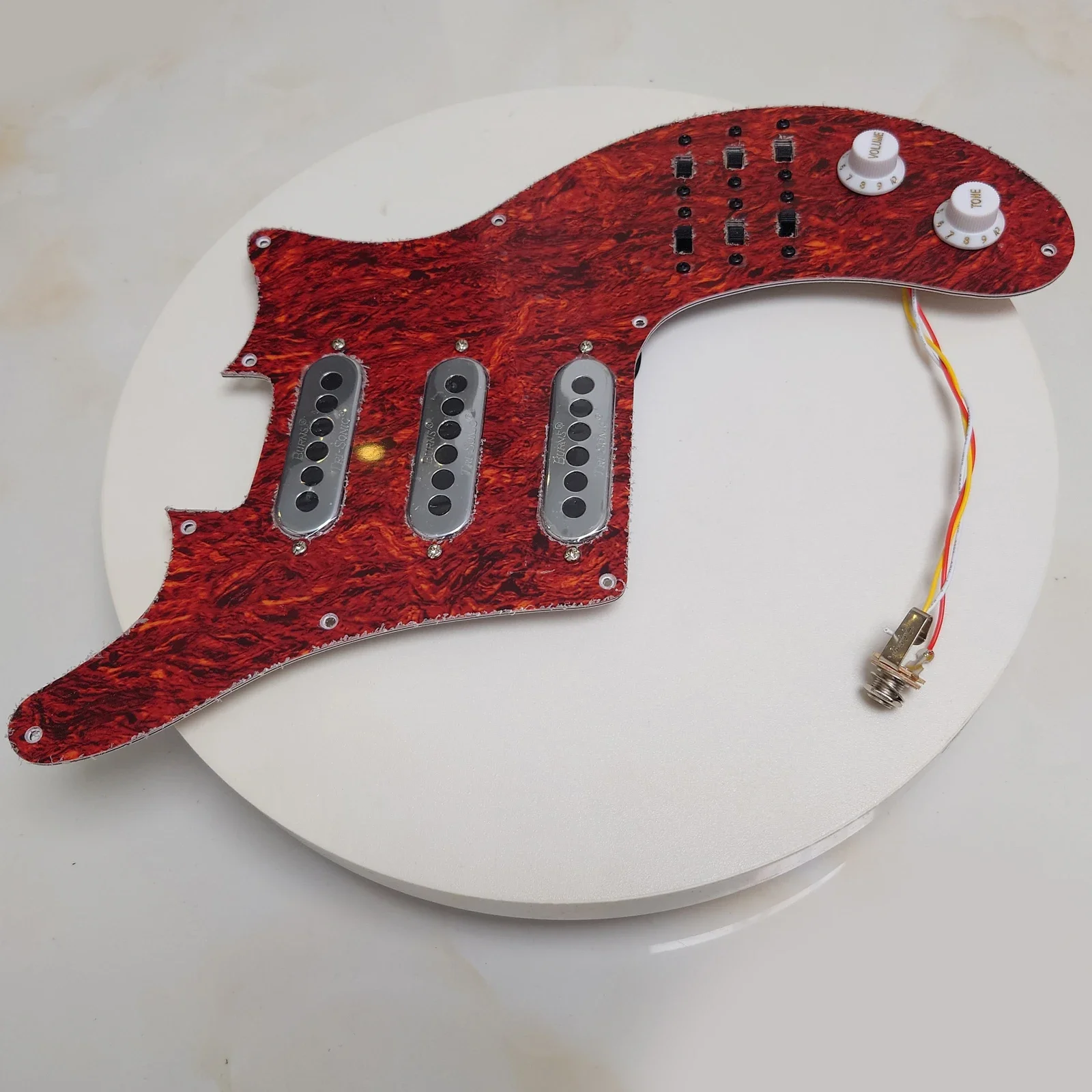 

Prewired Loaded Pickguard With Burns Tri-Sonic Pickups for BM Red Special Guitar, New Pre-Wired Pickguard Harness