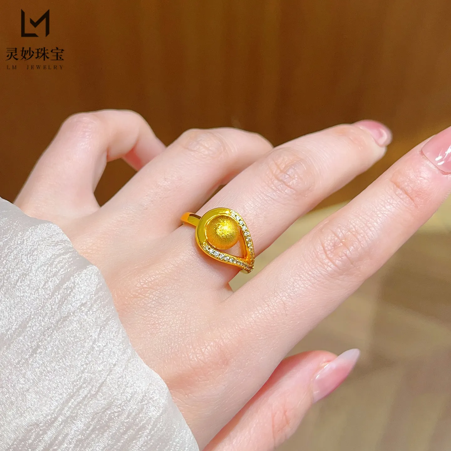 Unique 24K Gold AU999 Diamond Inlaid Brushed Wish Fulfillment Ring for Women, highlight distinctive low-key luxurious aesthetic