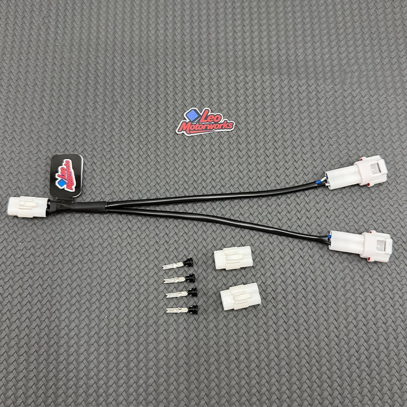 For Suzuki DL 650 1050 V-Strom GSX-S 1000 GSX-8S 8R V-Strom 800 Y-Splitter USB auxiliary consumer connection