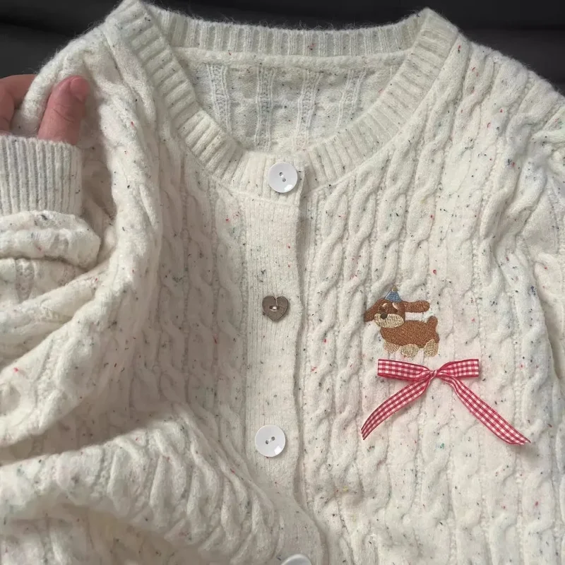 

Новый женский свитер с круглым вырезом и пуговицами, красочная вышивка, мягкий восковой осенний вязаный свитер, кардиган