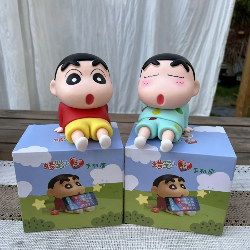 Kawaii تلوين شين تشان Boochan حامل هاتف سطح المكتب أنيمي الحلي مشاهدة التلفزيون الكرتون الهاتف دعم لطيف دمية الفتيات هدية