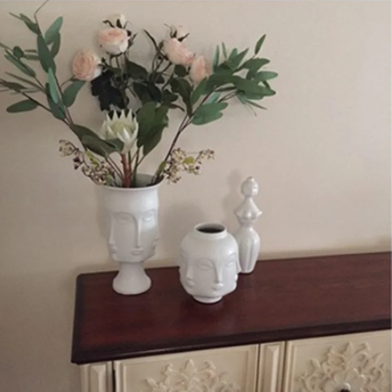 Scandinavian White Ceramic Vase Decoration Home Decoration Crafts Modern Interior Decoration Countertop Vase Art Face Shape Vase